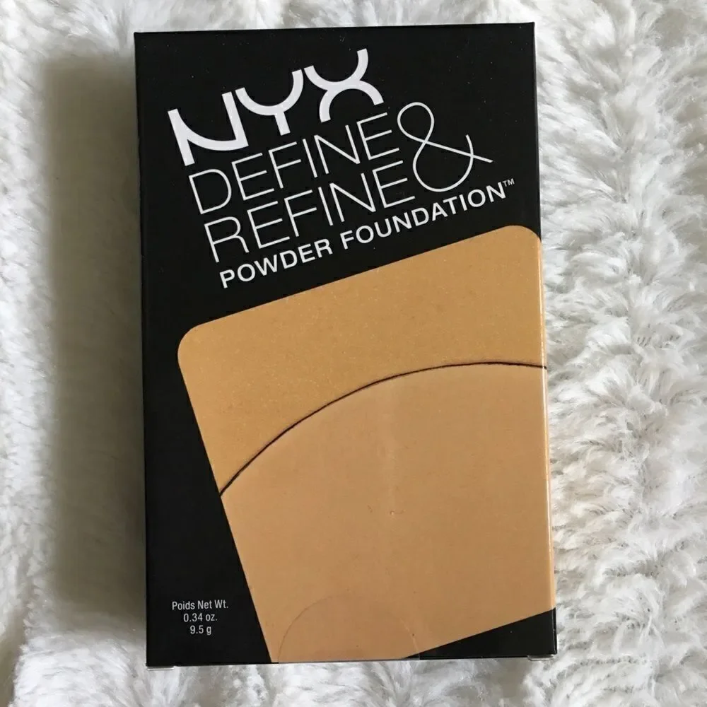 NYX Define & Refine Powder foundation Golden New